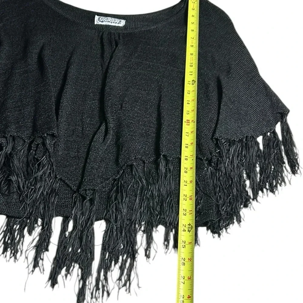 VTG KOKOMO. poncho sweater ,fringes,sheer,loose knit,PTP 16” to  23”,one size - Picture 10 of 16